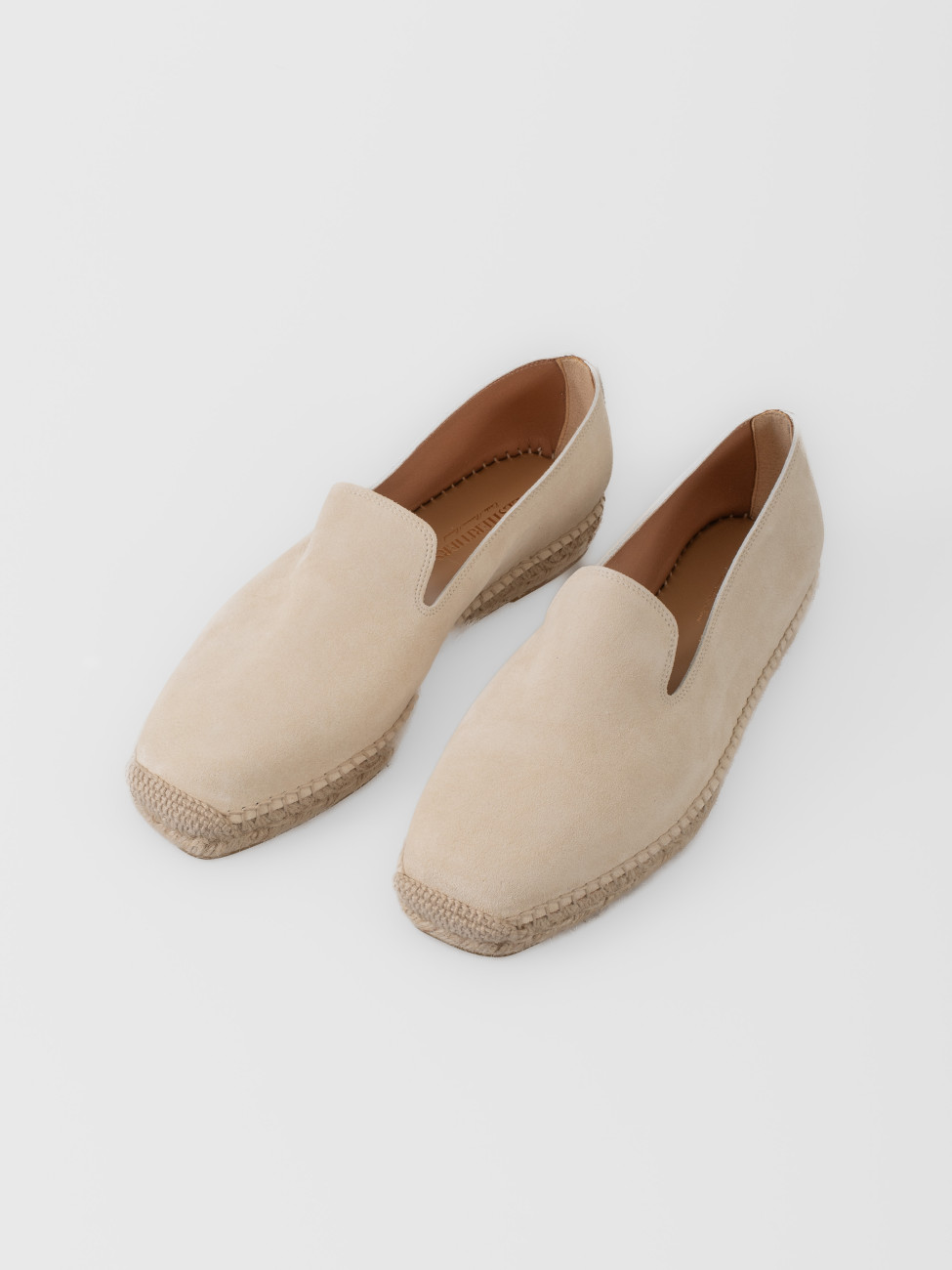 Alpargata Les Héritiers Futadera en crudo con silueta limpia y construcción slip-on