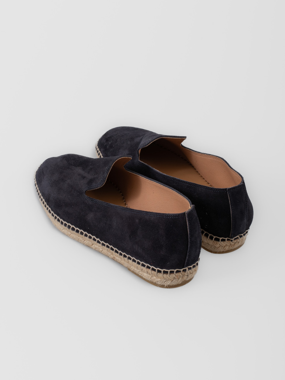 Alpargata Les Héritiers Futadera en azul marino con silueta limpia y construcción slip-on
