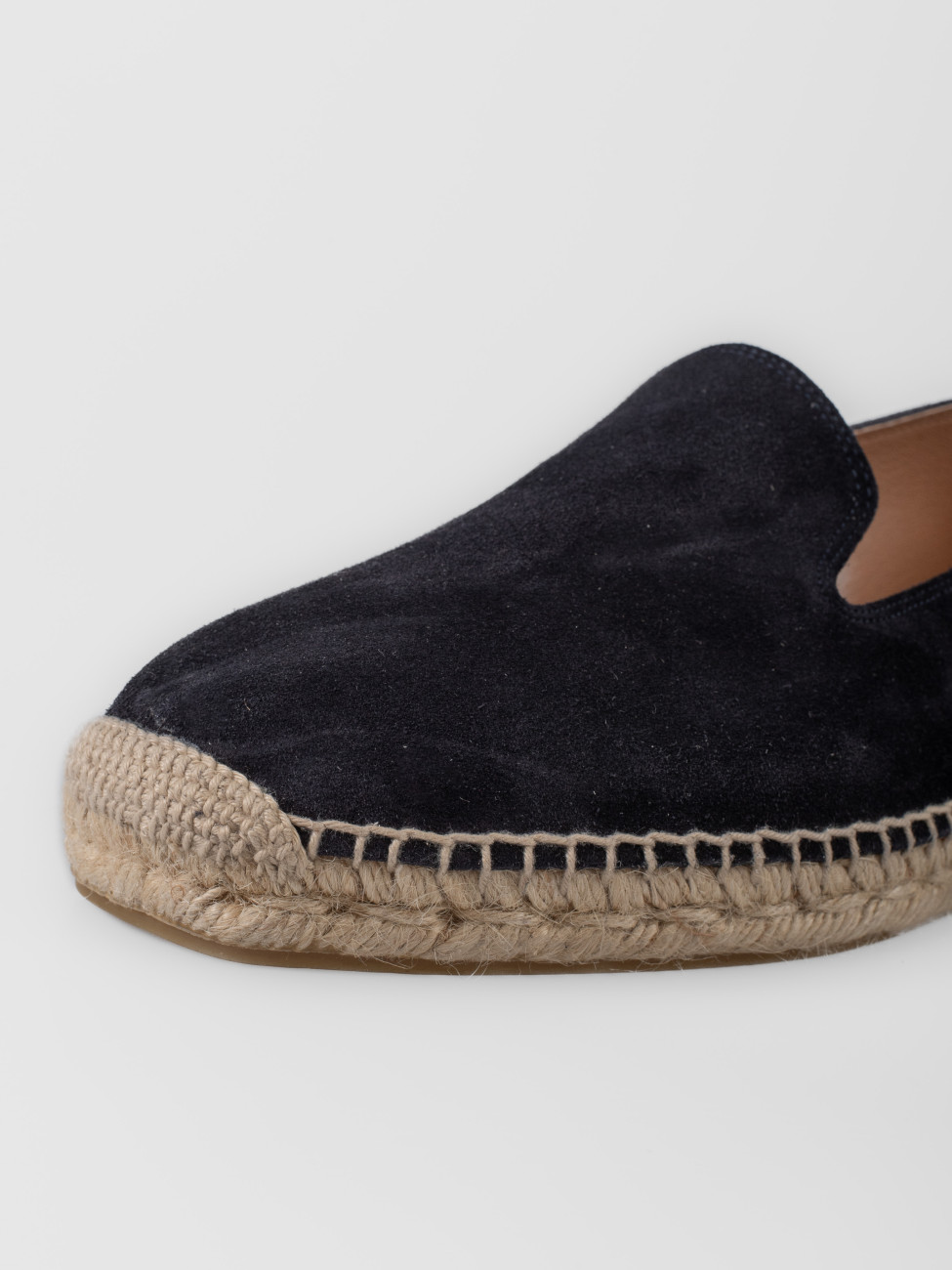 Alpargata Les Héritiers Futadera en azul marino con silueta limpia y construcción slip-on